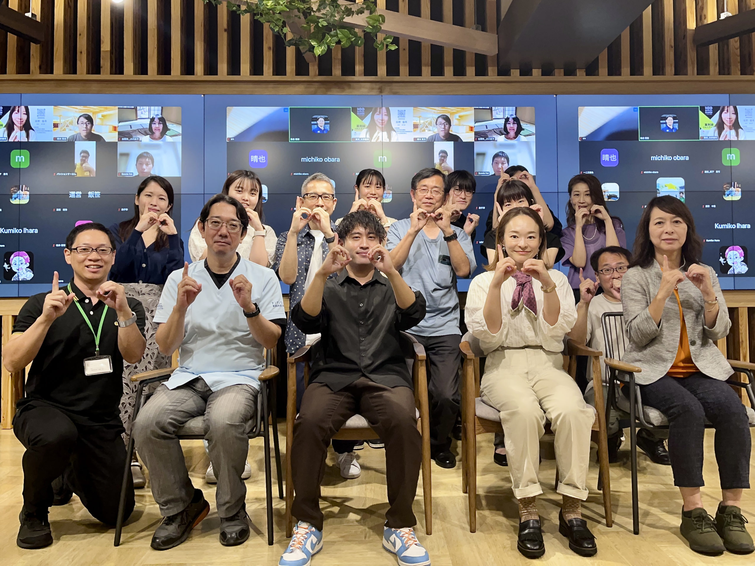 100人カイギ-集合写真